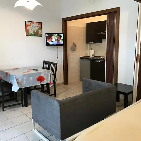 Apartment Apartment A - Green Marine *