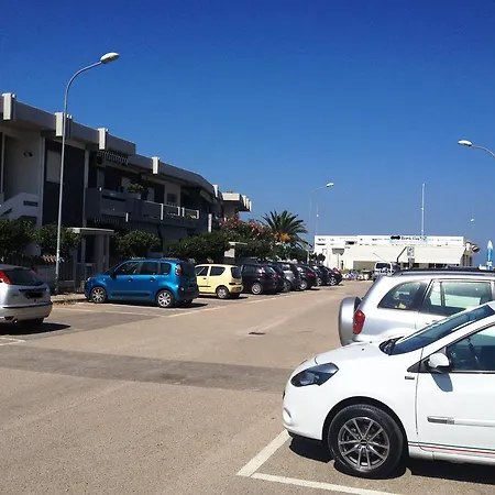 Apartment Apartment A - Green Marine